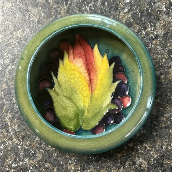 Moorcroft - Picture 1 of 9